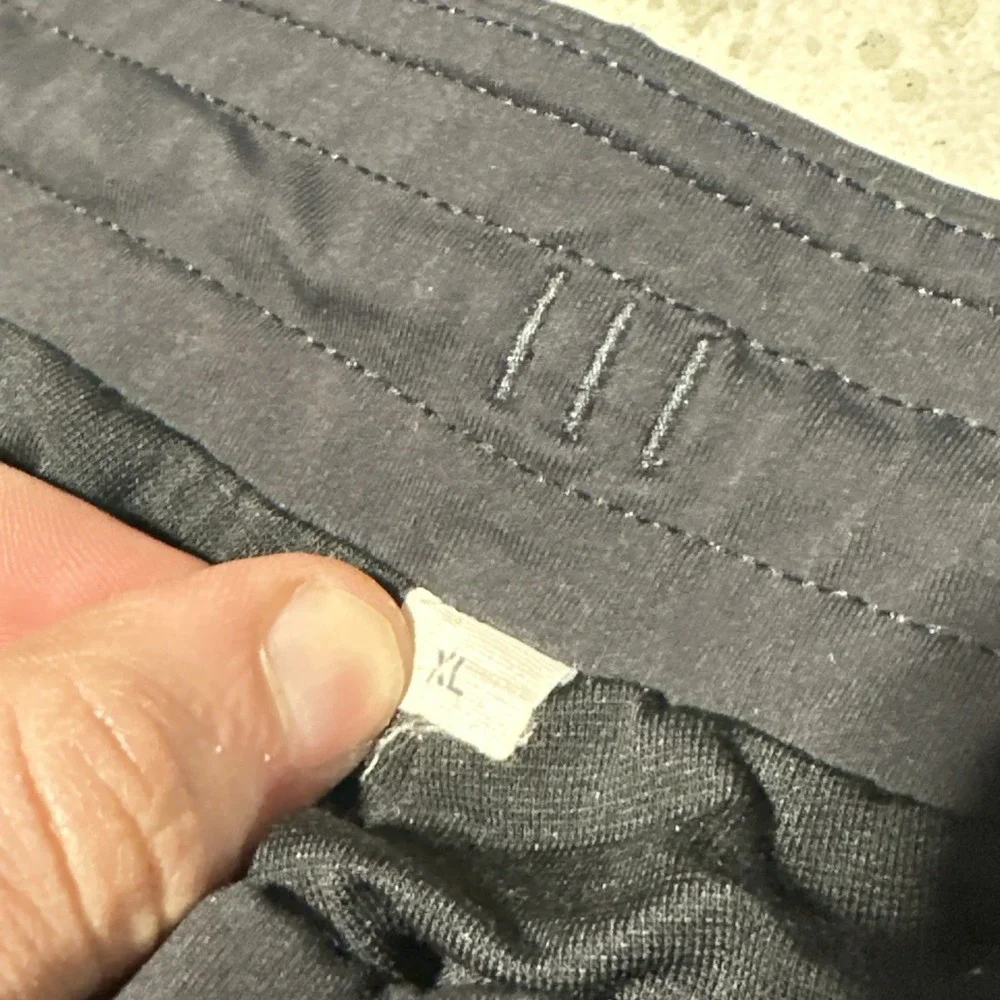 Lululemon Pants Men's XL Dance Studio Lined Black Technical Stretch Zip Pocket - Picture 4 of 11